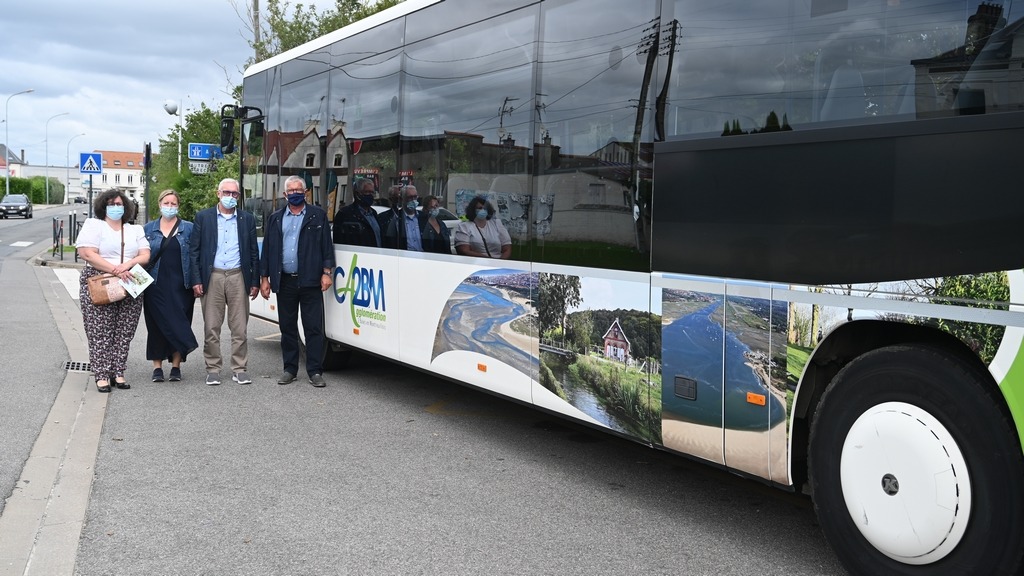 Des bus aux couleurs de la CA2BM